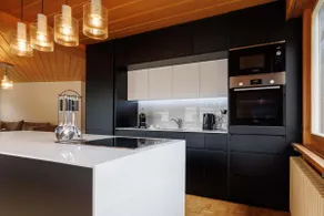 Luxury Alpine Retreat • Mountain View • Near Lift - Image 4