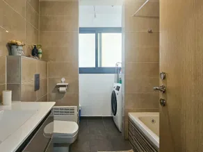 Mamad Family Friendly New Condo By Feelhome - Image 3