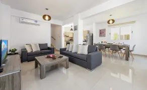 Nissini Villa #8 - Image 3