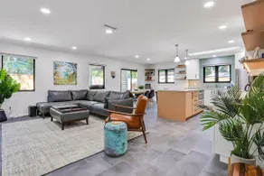 3BR with private pool, fireplace, grill, AC, & W/D - Image 5