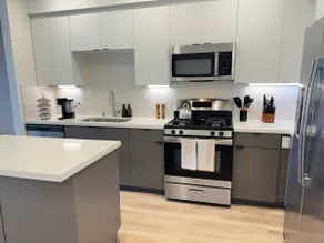 Modern Oasis 10 Min from Disneyland With Pool & GYM - Image 5