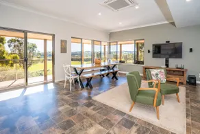 Valley View - Image 4