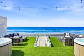 Luxury S Oceanfront Unit with Rooftop & Hot Tub - Image 2