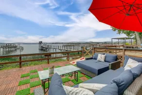 Waterfront Clear Lake Home w/ Game Room & Deck! - Image 4