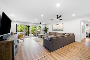 Tropical Island Oasis Home - Image 3