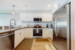 Blue Wave Penthouse - Image 4