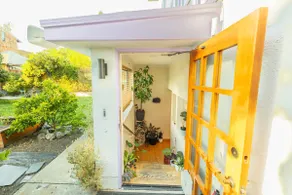 Berkeley Retreat w/ Chef’s Kitchen & Hot Tub - Image 5