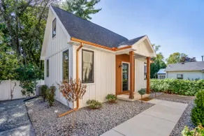 New Unique Tiny Home Near BGSU - Walk to downtown - Image 2