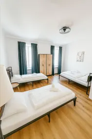 Altstadt Budget Apartment - Image 2