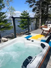 Hightower Luxury Lakefront Chalet - Image 4