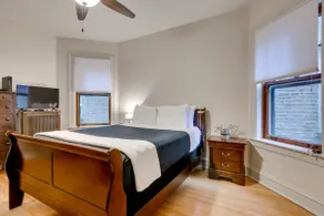 Beautiful Three Bedroom Apartment Near Loyola - Image 5