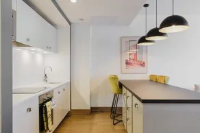 GuestReady - Chic and Comfortable London Retreat - Image 4