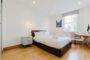 GuestReady - Chic and Comfortable London Retreat - Image 2