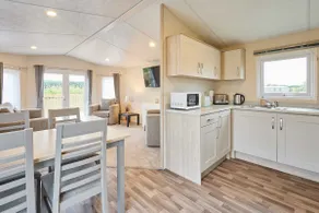 Host & Stay - Deer View Lodge - Image 2