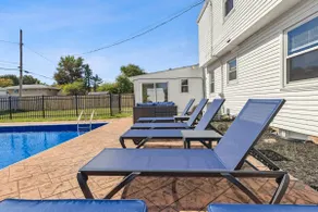 Ultimate Group Escape Heated Pool - 12 Guests - Image 2