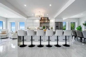Near Point Pelee | 6BR Luxury Estate + Beach - Image 2