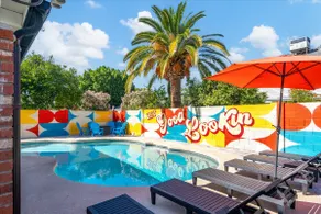 The Retro Pool Hot Tub Basketball Games - Image 3