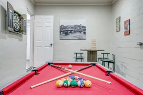 Howdy House · Huge Yard · Gameroom · Near TSU - Image 4