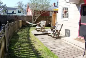 Blue Skies - SFH - Close to Town - Pet Friendly - Linens and Towels Provided - Image 2