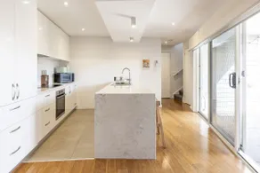 Modern 3BR Executive Townhouse in CBD, Mibnb - Image 2