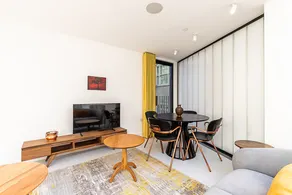 Stylish Townhouse by Primrose Hill - Image 2