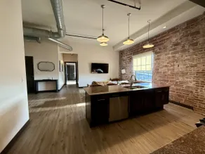 Downtown Dream - A Home Run in the Arts District - Image 4