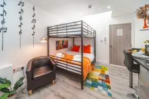 Modern Studio | Best Value to central London - Image 3