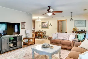 Forested Family Hideaway Near Lake Sinclair! - Image 4