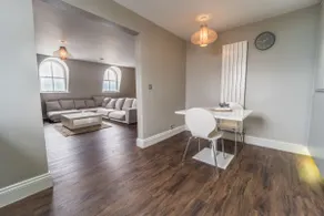 Penthouse with sea views on the Hoe - Image 5