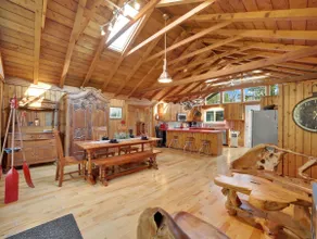 Beautiful Family Cottage Near the Water! - Image 2