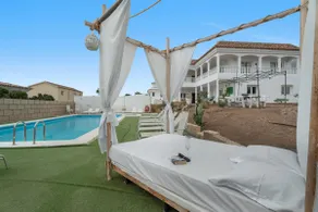 Luxury Ocean View Villa - Image 2
