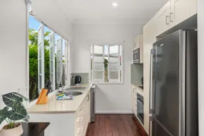 Charming 1BR Retreat | Quiet, Cozy, Convenient - Image 3