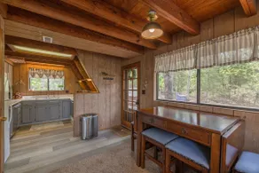 Creekside Cabin - kayak, SUP, WiFi - Image 4
