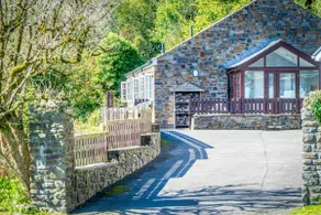 The Barn - 4 Bedroom - Tyn-Y-Coed Farm - Cardiff - Image 5