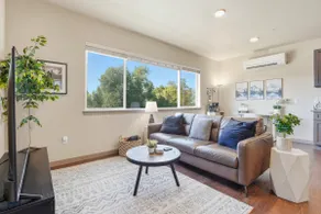 Near CDA Lake | Gym, In-Unit Laundry, Free Parking - Image 2