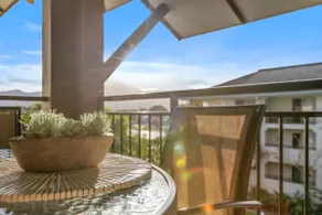 Cairns 2BR Palms Stay Top Floor & Pool View - Image 3