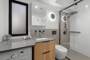 Contemporary Comfort | 1BR + AC, Wi-Fi + Parking - Image 4