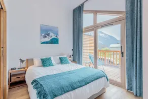 Bellecôte · 10 guests · 4 bedrooms · Terrace - Image 3