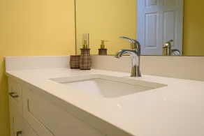 Unit B - Comfy 2BR With En-Suite & Full Kitchen - Image 2