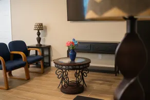 Unit B - Comfy 2BR With En-Suite & Full Kitchen - Image 3