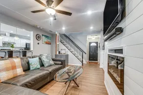 Centrally Located Raleigh Townhome w/ Pool Access - Image 2