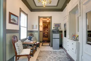 The Presidential Stay, Converted Railcar in Dubois - Image 4