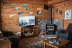 4BR Waterfront Escape w/Woodstoves & Large Dock - Image 4