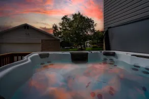 Grand Ogden Lodge, Hot Tub, Close to Ski Resorts - Image 3