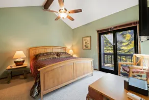 Cozy East Vail Retreat with Fireplace 2 Balconies - Image 5