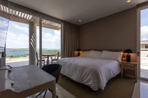 Oceanview Penthouse w Terrace gym - Image 5