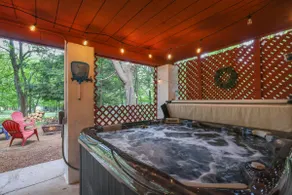 Gloria's Hot Tub Game Room Fire Pit - Image 3