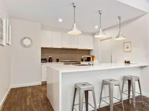 Walk-to-Beach Home with Bush Views|Carramar Dream - Image 4