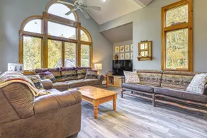 Riverfront Home w/ Hot Tub Near Killington Resort - Image 5