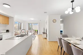 Family-Friendly Coastal Retreat with Modern Amenit - Image 4